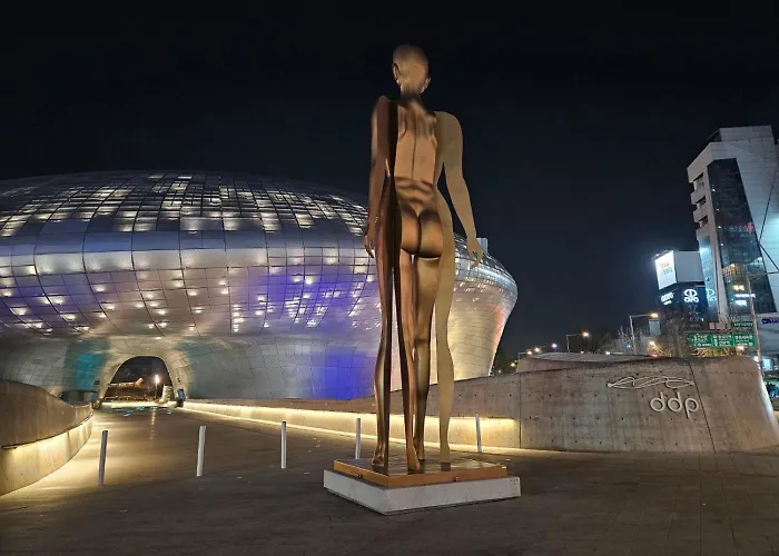 D Dongdaemun Hostal