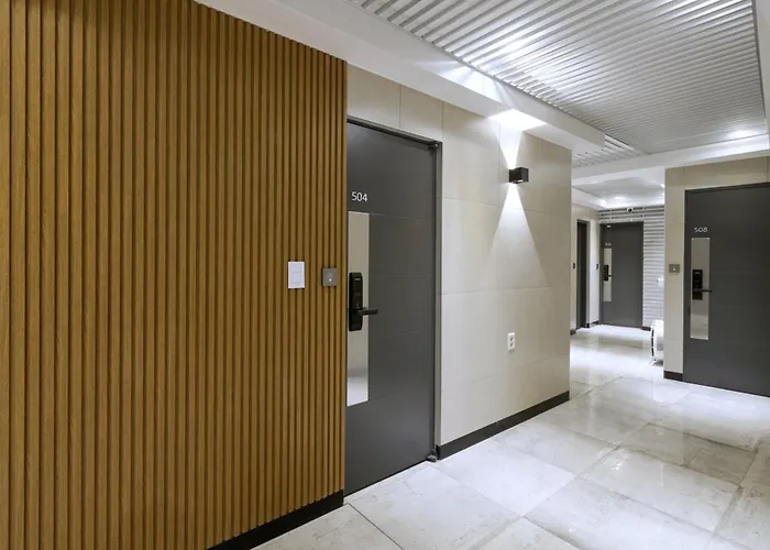 D Dongdaemun Hostal
